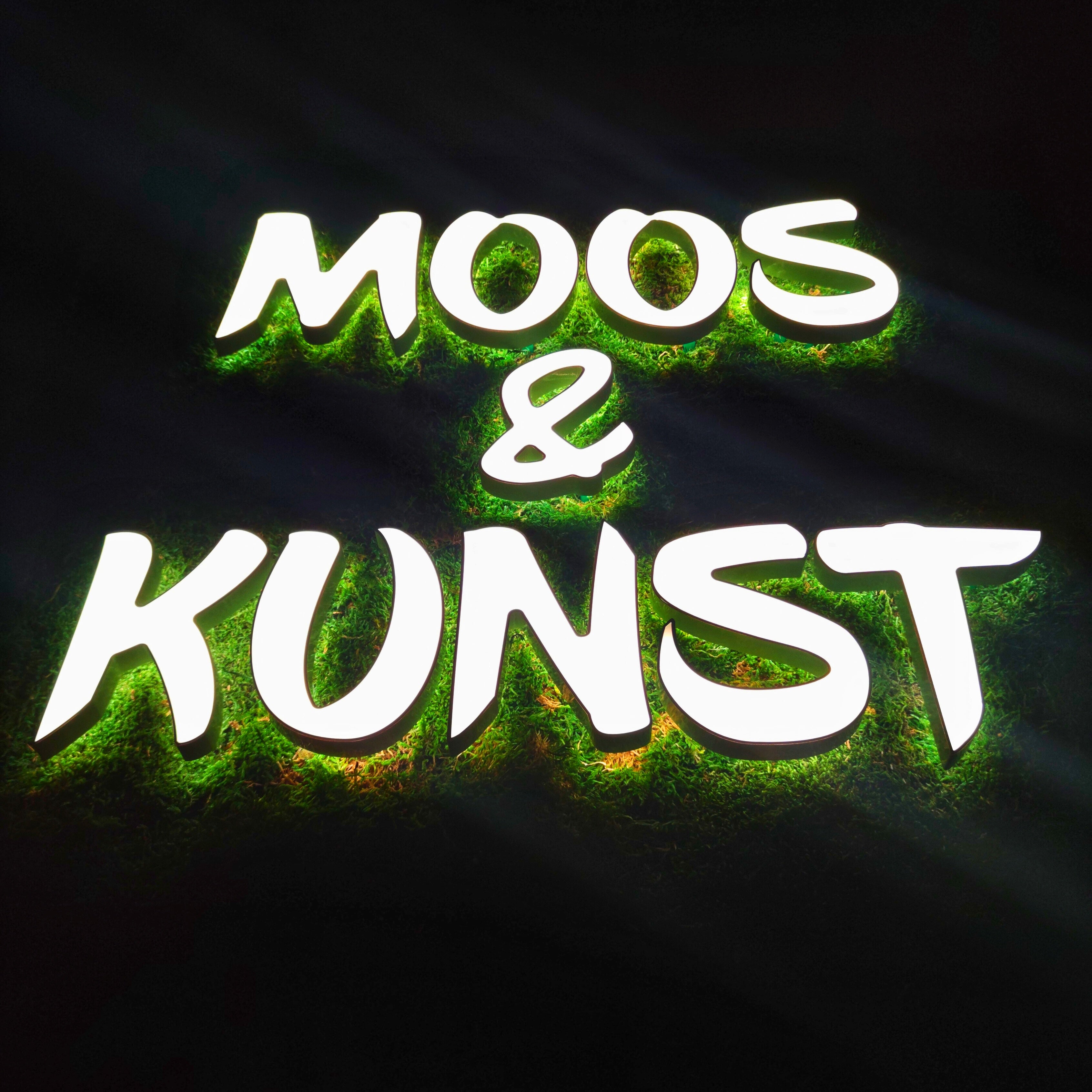 Moosbild beleuchtet mit Logo | 3D Buchstaben Front- und Rückleuchtend
